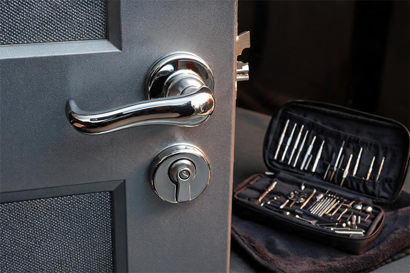 榆林 开锁多少钱？厂家直供的锁具和人工费到底怎么算才不被坑